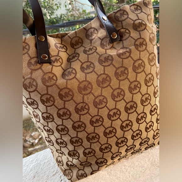 MK Bag - Picture 4 of 7